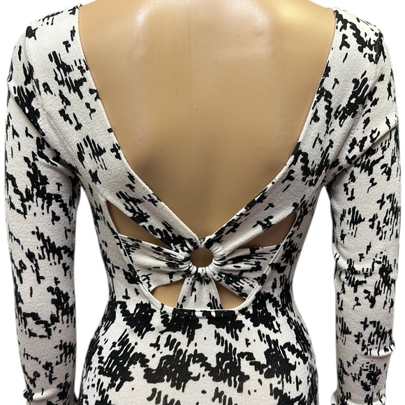 Guess Black and White Long Sleeve Dress - Picture 7 of 12